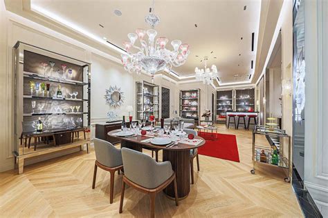 Baccarat Singapore Marina Bay Sands: French crystal home decor.